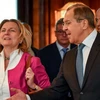 Ngoại trưởng Áo Karin Kneissl và người đồng cấp Nga Sergei Lavrov. (Nguồn: AFP)