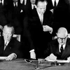 Hiệp ước hợp tác Pháp-Đức (còn gọi là Hiệp ước Elysee) ký kết năm 1963. (Nguồn: DW)