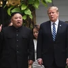Tổng thống Mỹ Donald Trump (phải) và Chủ tịch Triều Tiên Kim Jong-un tại ngày làm việc thứ hai của Hội nghị thượng đỉnh Mỹ-Triều lần hai ở Hà Nội, ngày 28/2/2019. (Nguồn: AFP/TTXVN)