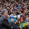 Ông Poroshenko vận động các cử tri Ukraine. (Nguồn: FP)