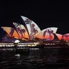 Các hoạt động của Lễ hội ánh sáng Vivid Sydney sẽ được tổ chức tại tám khu vực trong thành phố bao gồm: Sydney Opera House, Sydney Harbour Bridge, Botanic Garden, Barangaroo, Cảng Darling, Công viên Luna, Chatswood và Vườn thú Taronga. (Ảnh: Nguyễn Hoàng 