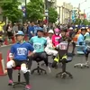 Cuộc đua ghế văn phòng gây thu hút tại Nhật Bản. (Nguồn: Laughing Squid)