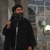 Trong ảnh (tư liệu): Hình ảnh trích từ video của kênh truyền thông Al-Furqan cho thấy thủ lĩnh tổ chức khủng bố IS Abu Bakr al-Baghdadi xuất hiện tại thành phố Mosul, Iraq. (Ảnh: AFP/TTXVN)