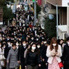 Người dân Nhật Bản giữa dịch COVID-19. (Ảnh: NYT)