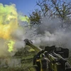 Binh sỹ Armenia nã pháo về phía lực lượng Azerbaijan tại khu vực tranh chấp Nagorny-Karabakh ngày 25/10/2020. (Nguồn: AFP/TTXVN)