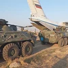 Các xe quân sự của Nga tại sân bay ở ngoại ô Yerevan, Armenia, ngày 11/11/2020. (Ảnh: AFP/TTXVN)