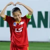 Tiền đạo Huỳnh Như trở thành cầu thủ nữ Việt Nam đầu tiên xuất ngoại thi đấu. (Ảnh: PV/Vietnam+) 
