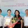 Vietinbank: Tôn vinh giao dịch viên kiều hối xuất sắc tháng 10/2014 
