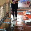 Sử dụng nguồn nước không đảm bảo tại một trường học. (PV/Vietnam+)