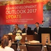 Lãnh đạo ADB công bố Báo cáo Cập nhật Triển vọng phát triển châu Á. (Nguồn: ADB)