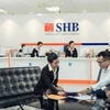 Khách hàng giao dịch tại SHB. (Nguồn: SHB)