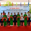 Các đại biểu cắt băng khai trương Trường mầm non Hưng Thạnh. (Nguồn: Vietcombank)