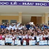 Cán bộ ANZ, saigonchildren và học sinh trường tiểu học Thuận Hòa 2 tại buổi lễ khánh thành. (Nguồn: ANZ)