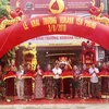 Các đại biểu cắt băng khai trương HDBank Yên Phong. (Nguồn: HDBank)