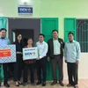 BIDV trao tặng nhà đại đoàn kết cho cụ Phí Thị Gắn tại huyện Thái Thụy. (Ảnh: CTV)