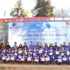 Những phần quà đã được VBI trao tận tay các em nhỏ trường tiểu học Lùng Cải. (Anhr: CTV/Vietnam+)