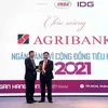 Agribank nhận giải thưởng Ngân hàng vì cộng đồng. (Ảnh: Vietnam+)