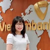 Bà Đoàn Hồng Nhung - Phó Giám đốc Khối bán lẻ Vietcombank 