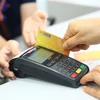Nhiều ưu đãi dành tặng chủ thẻ ghi nợ quốc tế ngân hàng SHB. (Ảnh: Vietnam+)