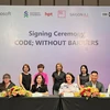 Standard Chartered hợp tác với Microsoft để trao quyền cho phụ nữ trong lĩnh vực công nghệ. (Ảnh: Vietnam+)
