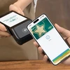 Ngân hàng BIDV giới thiệu dịch vụ thanh toán Apple Pay đến chủ thẻ. (Ảnh: Vietnam+)