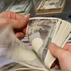 Nhật "bơm" 2.000 tỷ yen vào thị trường tiền tệ