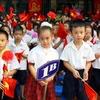 Học sinh trường tiểu học Tràng An, Hà Nội, trong ngày khai giảng năm học mới. (Ảnh: TTXVN)