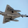Máy bay Mirage của Pháp mang tên lửa