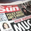 Bắt giữ bốn phóng viên báo The Sun của Murdoch