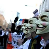 Tin tặc Anonymous tấn công web Bộ Tư pháp Anh