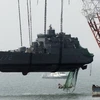 Trục vớt tàu chiến Cheonan. (Nguồn: Getty images)
