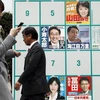 Cử tri khắp nước Nhật bắt đầu cuộc bầu cử Hạ viện