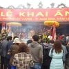 Đi lễ dịp khai ấn đền Trần xuân Tân Mão (Ảnh:Nguyễn Anh/ Vietnam+)