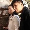 Đạo diễn Ngô Cường và nghệ sĩ nhân dân Như Quỳnh trong một cảnh quay phim "Tặng phẩm" trong "Ngọc Viễn Đông" ở Sapa. (Ảnh: nhân vật cung cấp)
