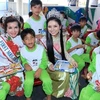 Hoa hậu các dân tộc thăm trẻ mồ côi ở Quảng Nam