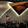 Thủ tướng Singapore Lý Hiển Long phát biểu tại hội nghị. (Ảnh: Daylife).