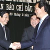 Thủ tướng Nguyễn Tấn Dũng gặp gỡ các đại biểu. (Ảnh: Đức Tám/TTXVN). 