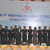 Bộ trưởng các nước ASEAN tại Hội nghị Hội đồng Cộng đồng Kinh tế ASEAN. (Ảnh: Văn Sơn/TTXVN).