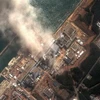 Khói bốc lên từ Nhà máy điện hạt nhân Fukushima. (Ảnh: Internet)