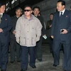 Nhà lãnh đạo Triều Tiên Kim Jong-il thăm Tổ hợp gang thép Kim Chaek thuộc tỉnh Bắc Hamgyong. (Ảnh: AP)