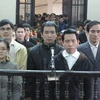 Các bị cáo tại phiên tòa. (Ảnh: Nguyễn Văn Nhật/TTXVN)