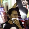 Người dân Venezuela khóc khi biết tin Tổng thống Chavez qua đời. (Nguồn: CNN)