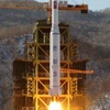 Tên lửa tầm xa của Triều Tiên được phóng đi từ Trung tâm vũ trụ Sohae ở Tongchang-ri ngày 12/12/2012. Ảnh tư liệu. (Nguồn: Kyodo/TTXVN)