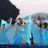 Biểu diễn văn nghệ tại lễ khai mạc Lễ hội Carnaval Hạ Long 2012. (Ảnh: Quốc Khánh/TTXVN)