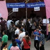 Người dân Campuchia bỏ phiếu tại khu vực bầu cử ở thủ đô Phnom Penh ngày 28/7. (Nguồn: AFP/TTXVN)