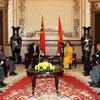 Chủ tịch HĐND Thành phố Hồ Chí Minh tiếp Thủ tướng Timor Leste. (Ảnh: Thanh Vũ/TTXVN)