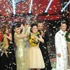 Phút đăng quang của quán quân Giọng hát Việt mùa giải đầu tiên (Ảnh: Lý Võ Phú Hưng)