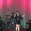 Ca sỹ Khánh Linh trình bày ca khúc "Giấc mơ trưa". (Ảnh: PV/Vietnam+)