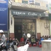 Sau nhiều ngày đóng cửa, hôm nay, các điểm trong chuỗi cửa hàng càphê Tonkin đồng loạt mở cửa trở lại. (Ảnh: PV/Vietnam+)