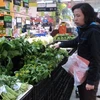 Giá các mặt hàng rau xanh tăng nhẹ (Ảnh: Tâm Tâm/Vietnam+)